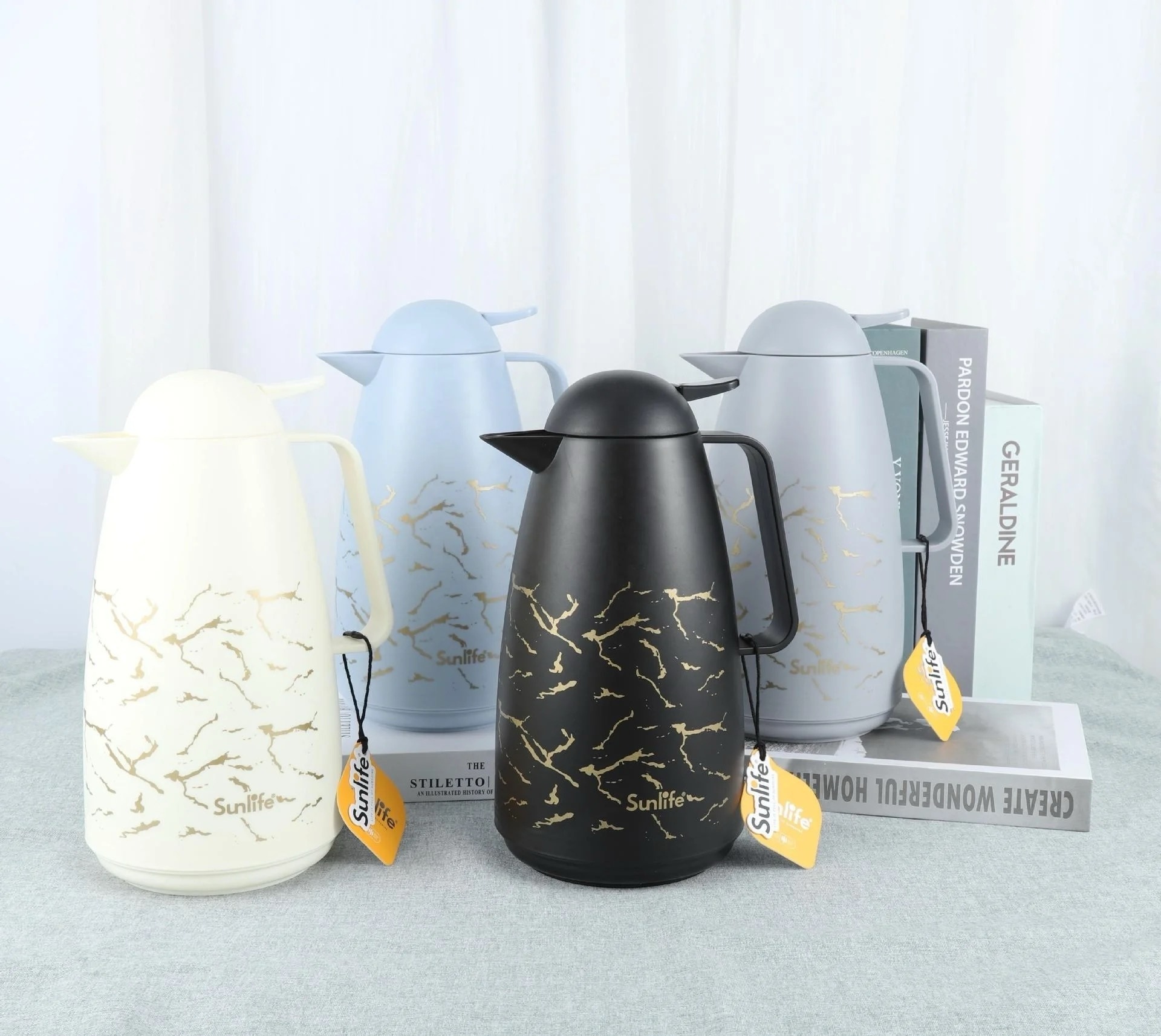 THERMOS GOLD PATTERNED